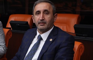 Genel Sekreterimiz ve Gaziantep Milletvekilimiz Demir: Siyaset kurumuna düşen ders halkın gündeminden uzaklaşmamak, yanlışta ısrar etmemektir